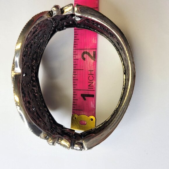 Crystal Cuff Bracelet - Picture 10 of 12